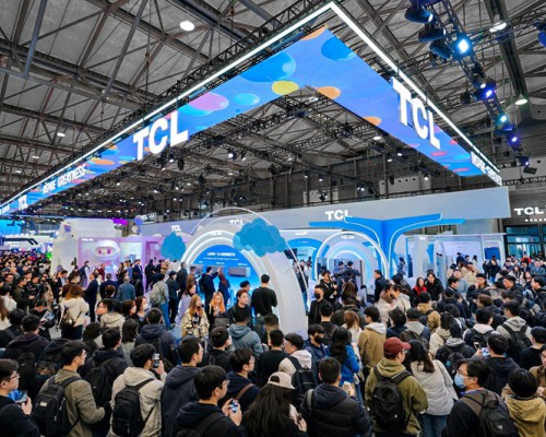 TCL实业AWE 2026焕新打造品牌活力乐园，“屏显+AI”让智慧生活触手可及