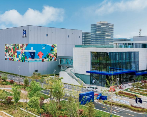 锚定新质生产力 聚力产业提质升级 青岛市领导调研瑞幸咖啡创新生产中心